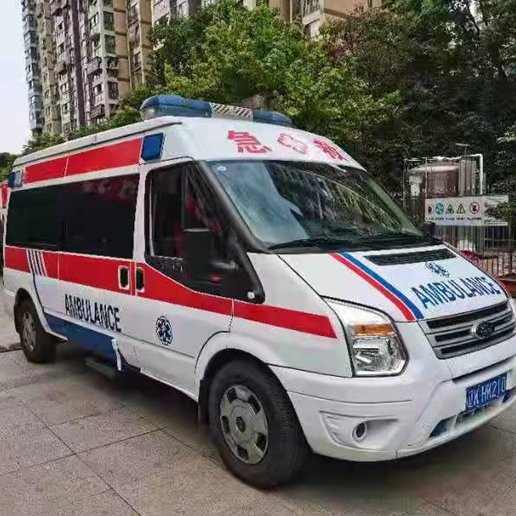 濠江长途救护车护送病人返乡
